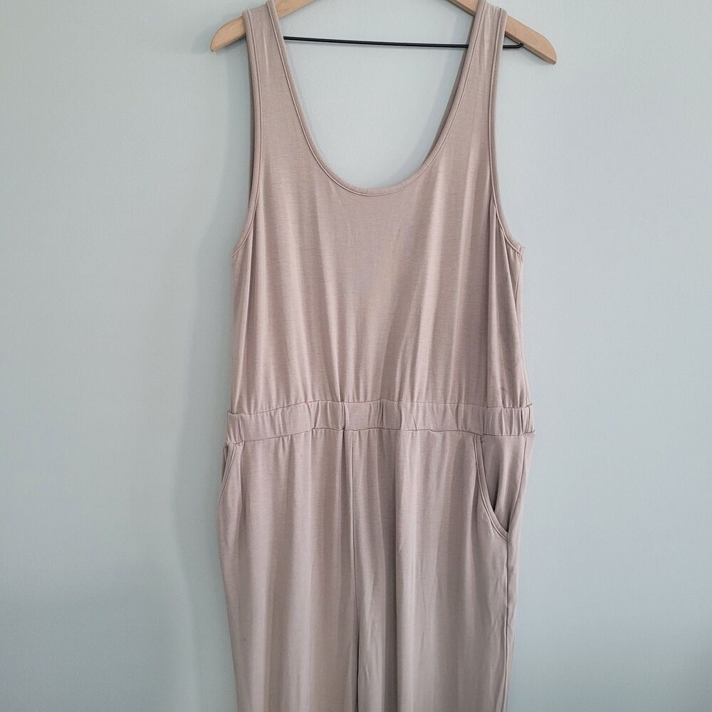 Amaryllis x Hey Nasreen Beige Jogger Jumpsuit Sleeveless Womens 1X Pockets